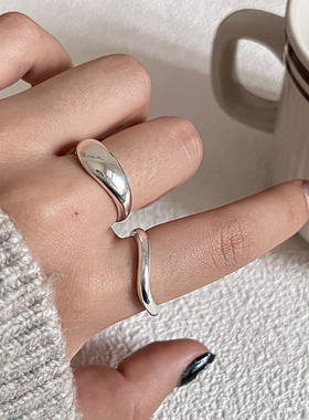 S925纯银光面小众设计水滴异形戒指女简约轻奢高级感食指戒可调节