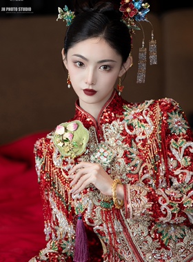 梨子手作 新中式红色掐丝绒花蓝色蝴蝶 新娘结婚礼服跟妆样片高端