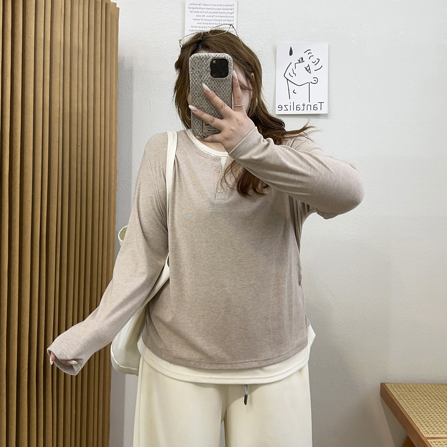 宛宛大码休闲复古长袖针织t恤女假两件正肩体恤胖MM遮肉显瘦上衣 - 图1