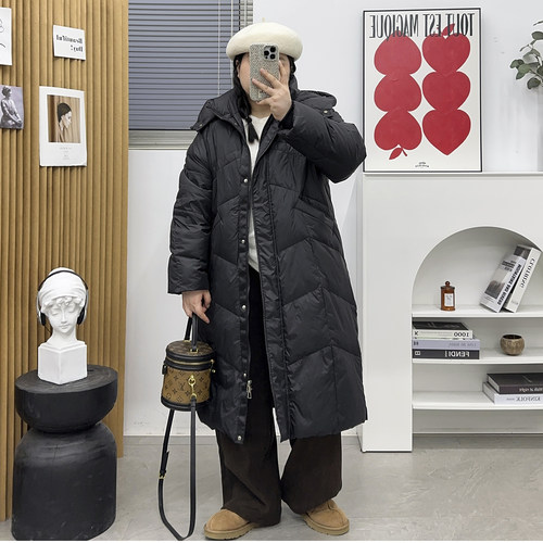 宛宛大码胖MM韩版中长款过膝羽绒服女90白鸭绒连帽宽松御寒外套潮 - 图2