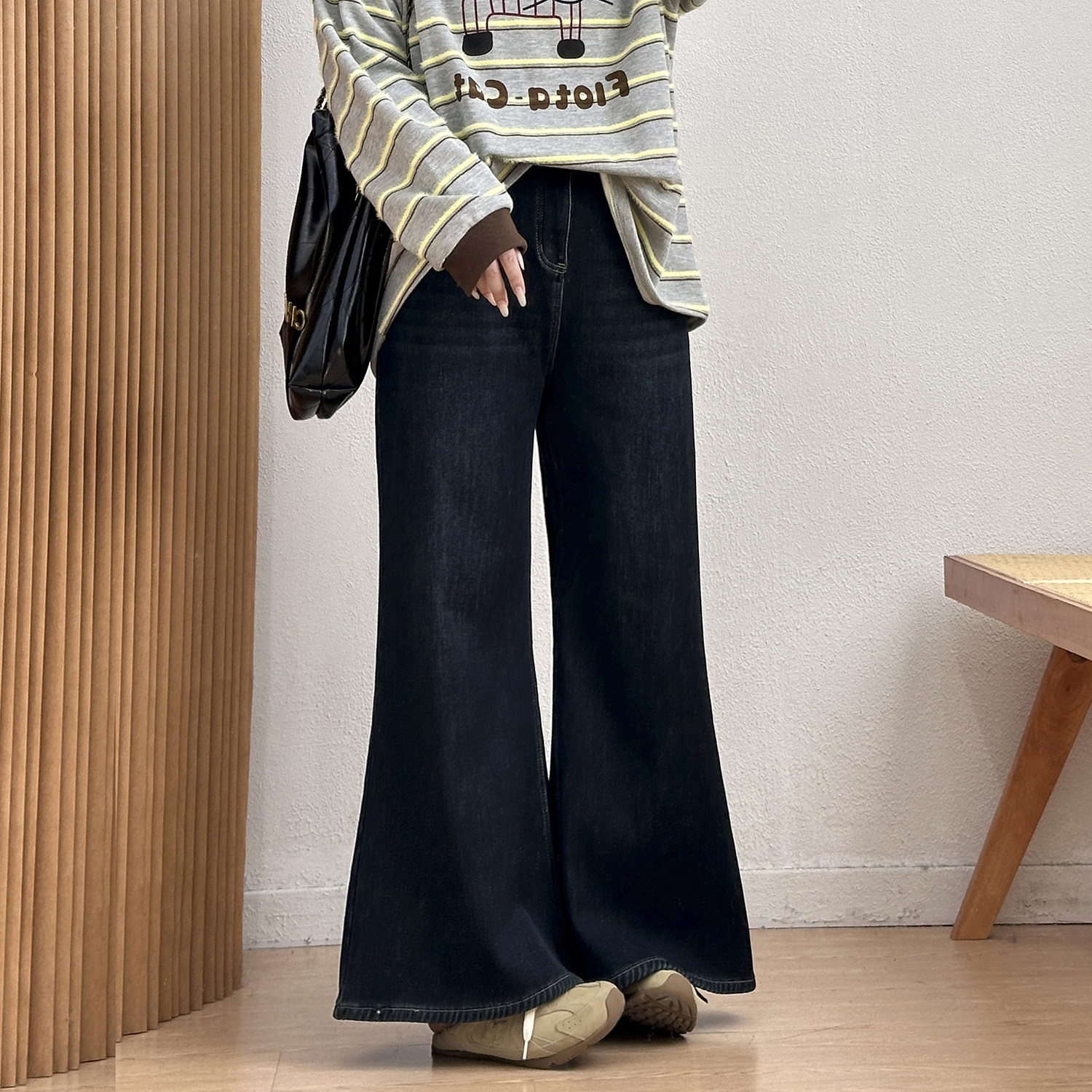 宛宛大码女装胖mm黑色弹力加绒微喇牛仔裤女美式小个子喇叭裤子潮,淘宝优惠券,粉丝福利购,淘宝优惠卷