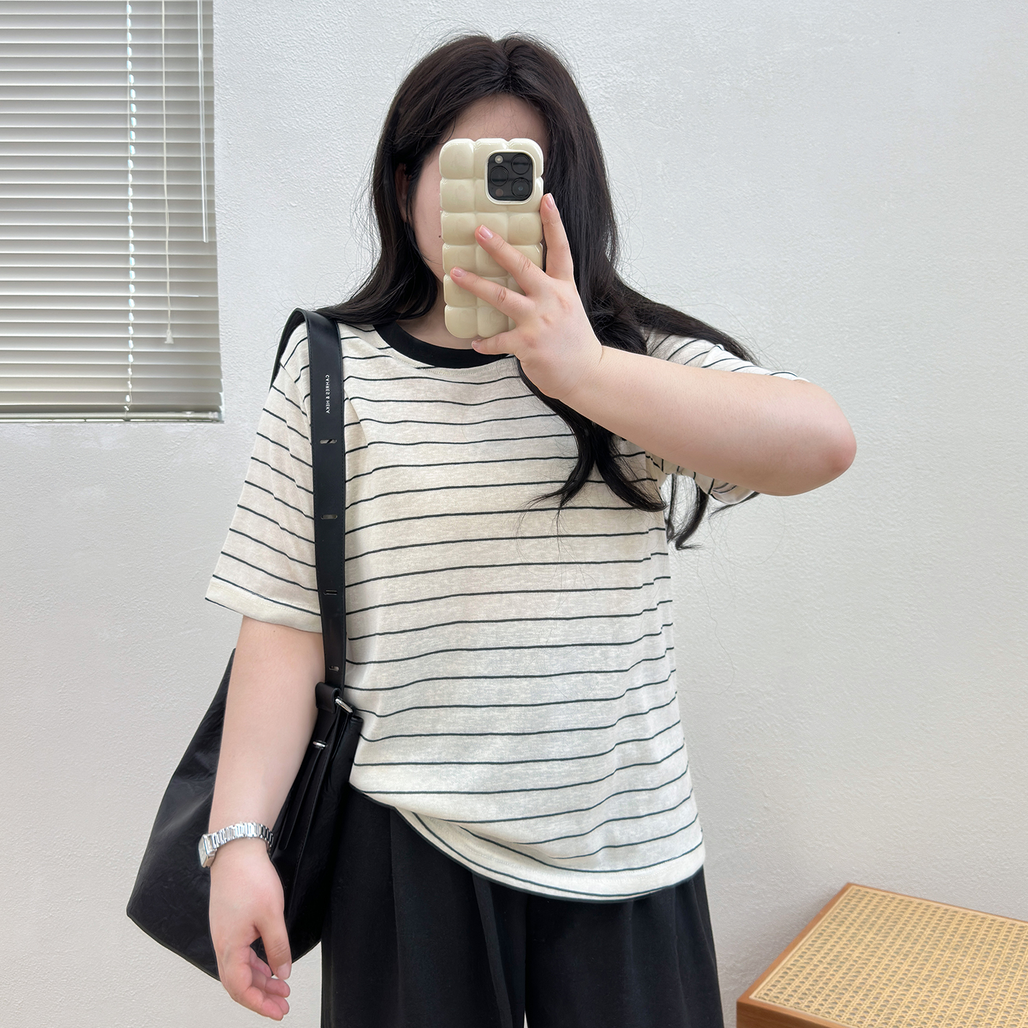 宛宛大码女装胖mm学院风细条纹圆领短袖春夏宽松显瘦休闲T恤上衣 - 图1