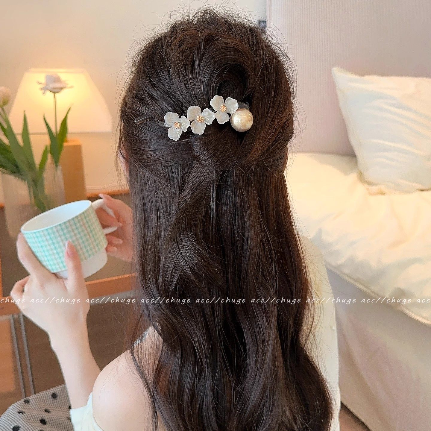 萌趣可爱猫咪扭扭夹感后脑勺发夹女2024新款一字抓夹盘发头饰,淘宝优惠券,粉丝福利购,淘宝优惠卷