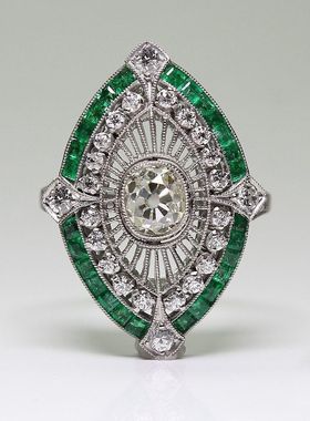 跨境欧美风时尚祖母绿微镶锆石订婚戒指奢华大气菱形宝石指环手饰