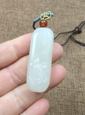 和田玉山料青白手工雕刻挂件吊坠