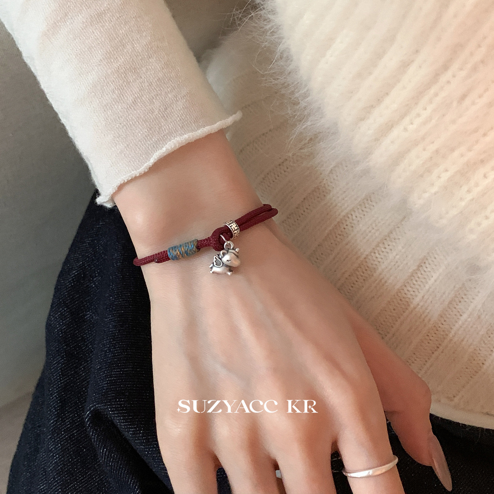 suzyacc kr足银梦想小马红绳手链本命年饰品简约百搭高级感手绳女,淘宝优惠券,粉丝福利购,淘宝优惠卷