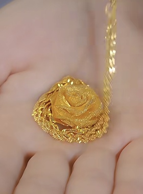 2026年新款潮轻奢金色玫瑰花吊坠项链优雅洋气时尚百搭颈链锁骨链