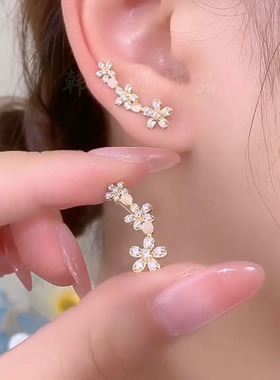 设计感拼接小花朵耳钉