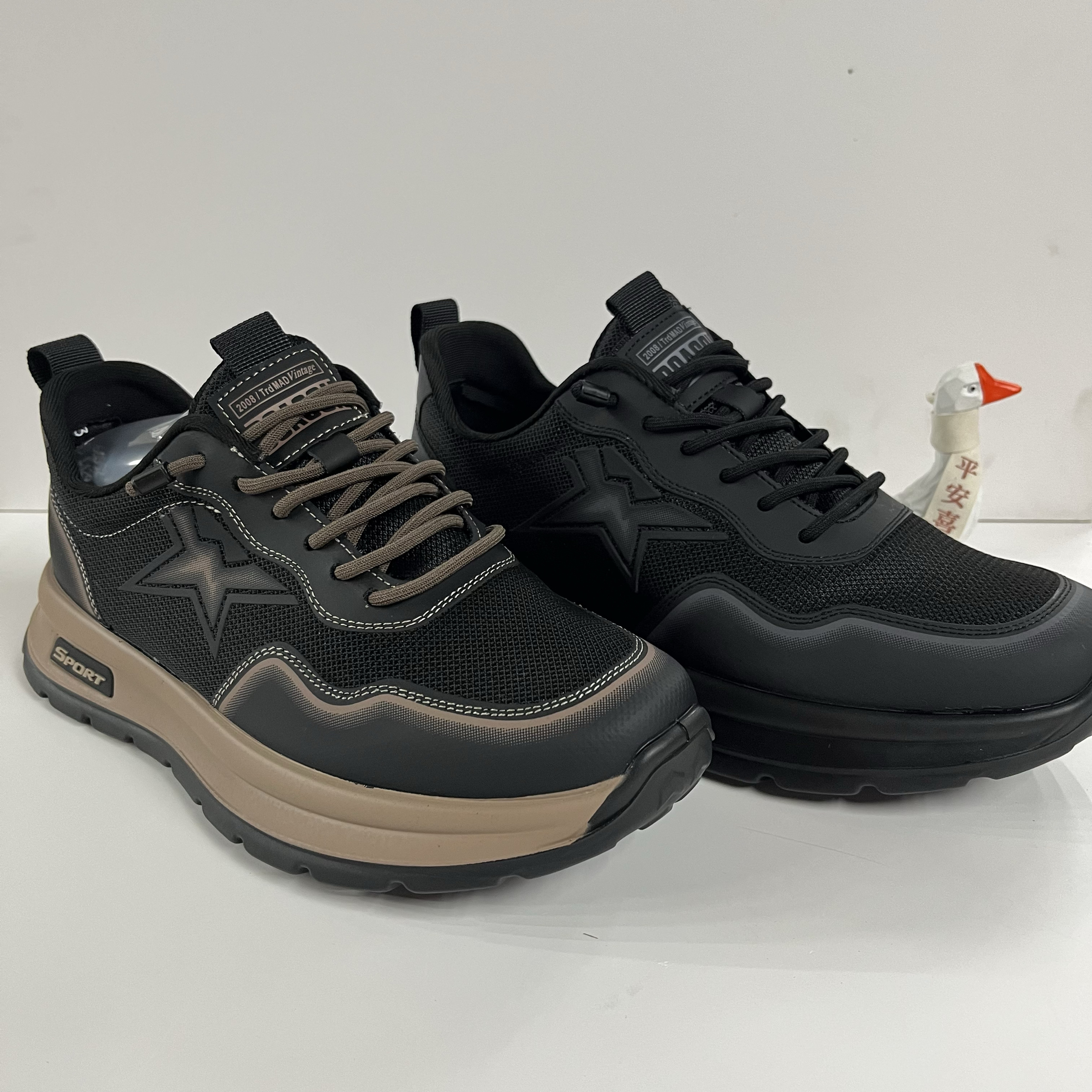 66552与狼世家休闲皮鞋网面冰丝网面透气运动皮鞋 - 图0