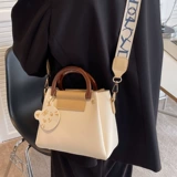 Летняя портативная небольшая небольшая сумка, универсальная брендовая сумка через плечо, изысканный стиль, коллекция 2022