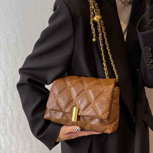 Универсальная небольшая небольшая сумка, сумка через плечо, демисезонная модная цепь, сумка на одно плечо, изысканный стиль, коллекция 2022