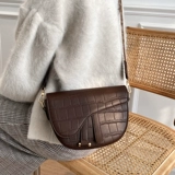 Ретро зимняя небольшая сумка, сумка через плечо, универсальная сумка на одно плечо, коллекция 2023, популярно в интернете, в западном стиле