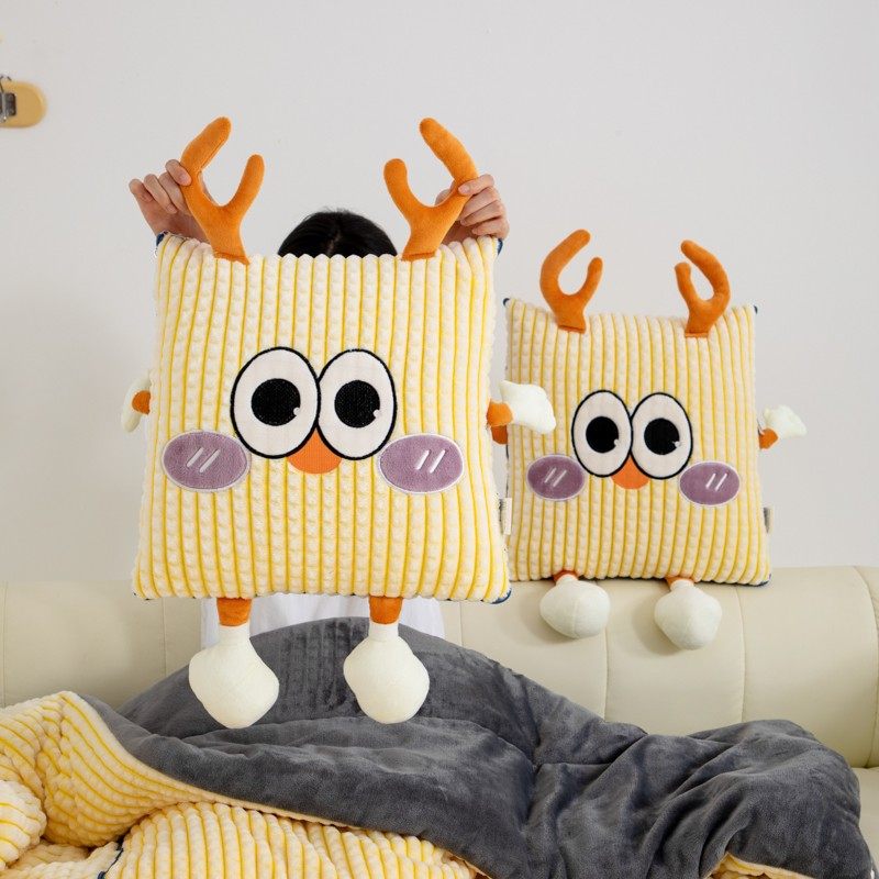 卡通牛奶绒抱枕被子两用加厚二合一折叠汽车载沙发靠垫枕头午睡被,淘宝优惠券,粉丝福利购,淘宝优惠卷