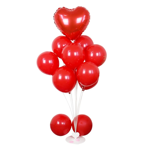 Шалочный плавучий день рождения открытый свадебный отдел. Плавающийся баллон на открытом воздухе.