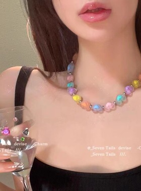 多巴胺女孩~彩色爱心项链女2023新款糖果色可爱小众设计感甜酷潮