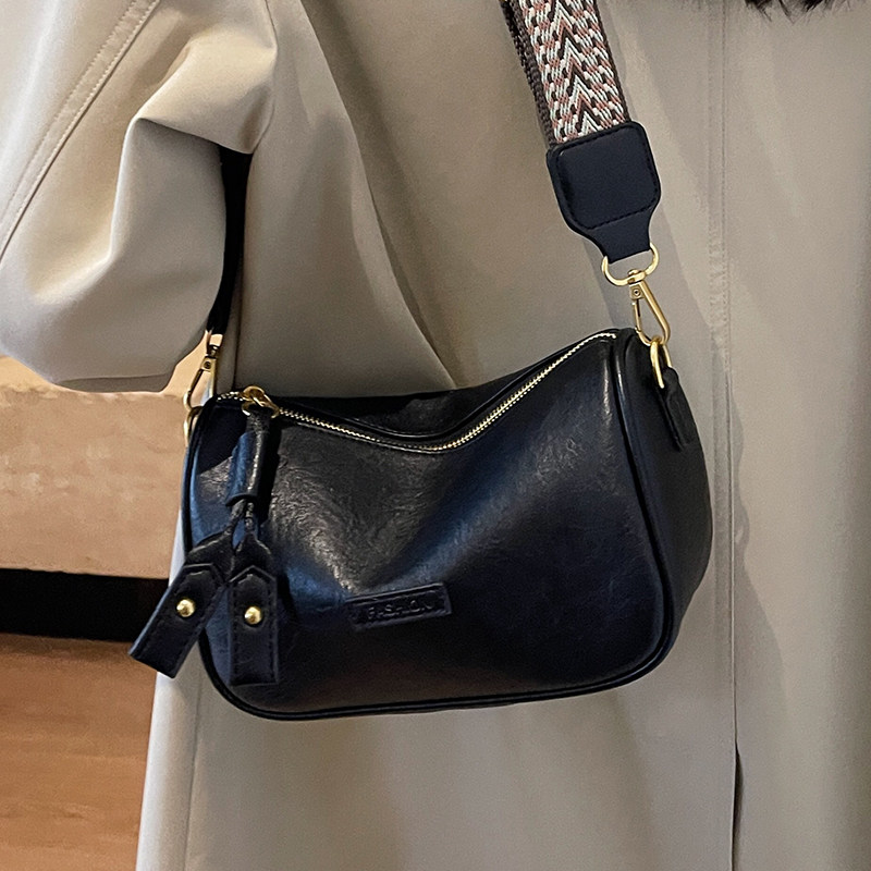 宽肩带包包女式2025新款夏天流行时尚单肩包高级感复古通勤斜挎包,淘宝优惠券,粉丝福利购,淘宝优惠卷