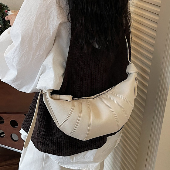 2026 new fashion versatile shoulder crossbody bag