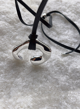 轻奢博主风百搭美拉徳牛皮项链