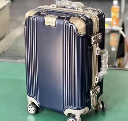 纯原单出日本高端铝框行李箱海关密码锁旅行箱28寸托运箱包十色入 - 图1