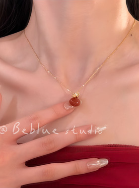 财袋迎吉~红色福字小钱袋项链女小众高级感毛衣链新年氛围感配饰