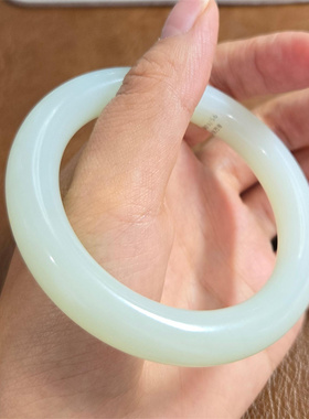 收藏级~新疆和田玉羊脂玉籽料手镯留皮玉石雕刻培训学校