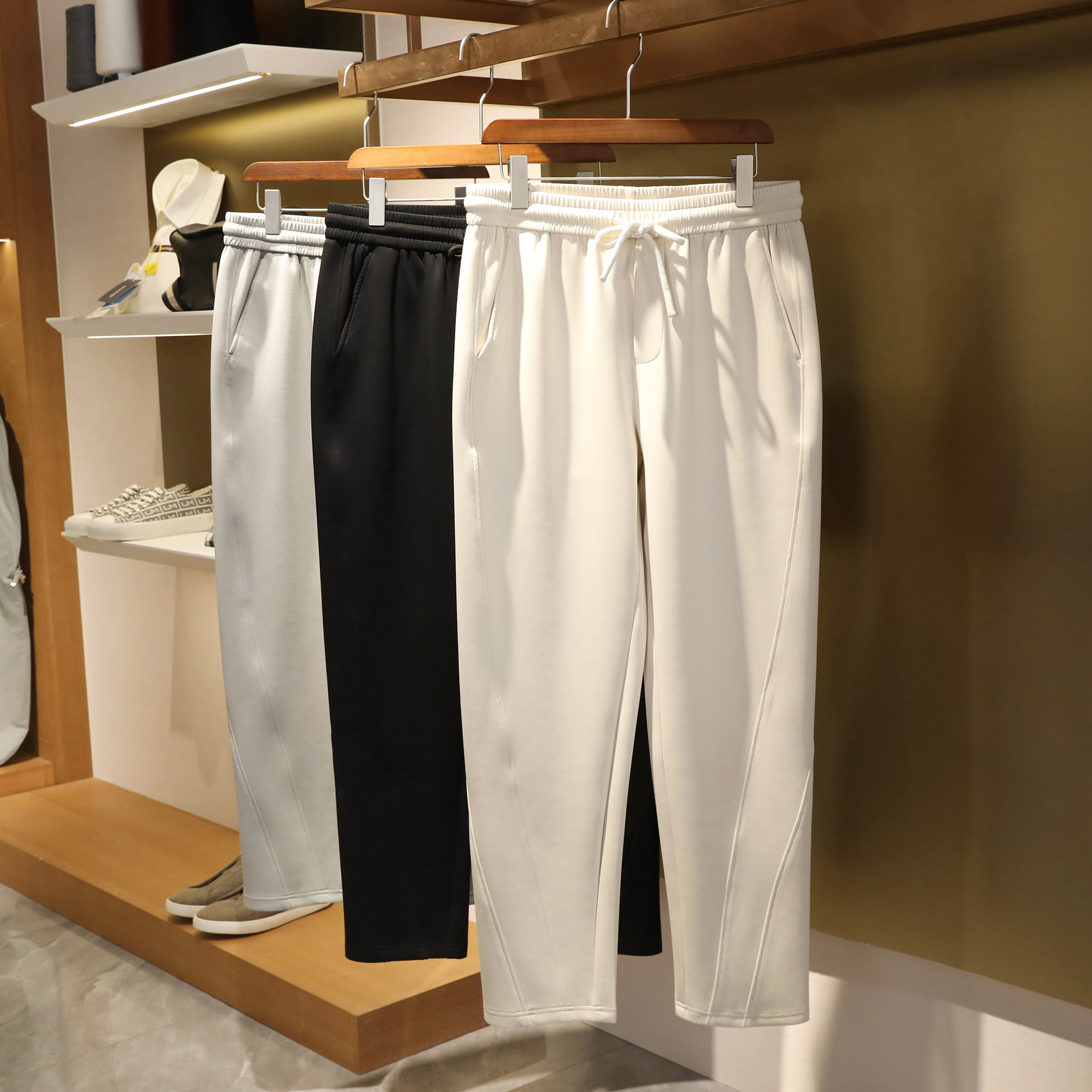 2025春季新款男士城市通勤户外休闲运动空气层棉弹力针织卫裤9809 - 图1