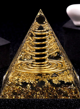 天然水晶碎石金字塔桌面摆件