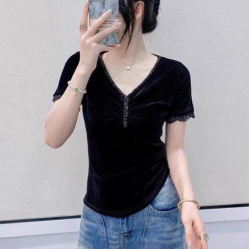 性感V领短袖T恤女2025夏季新款设计感钉珠上衣气质蕾丝拼接小衫潮 - 图2