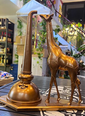 全新格兰杰长颈鹿蒸馏摆件装饰树脂个性创意艺术品家用酒吧摆台件