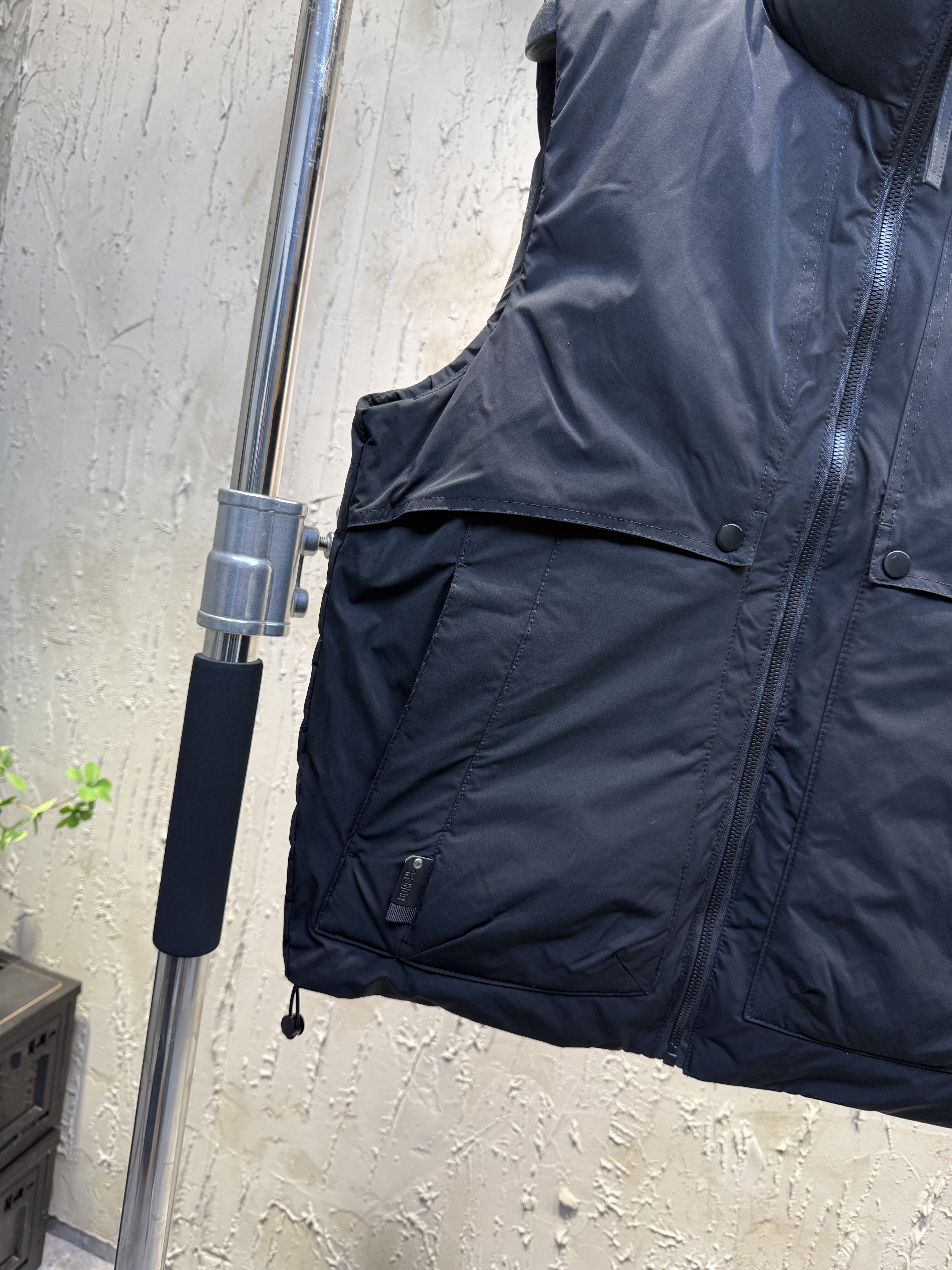 2026 Early Winter New American Retro Stand Collar Down Vest Men's Loose Casual Versatile Sleeveless Vest Trendy