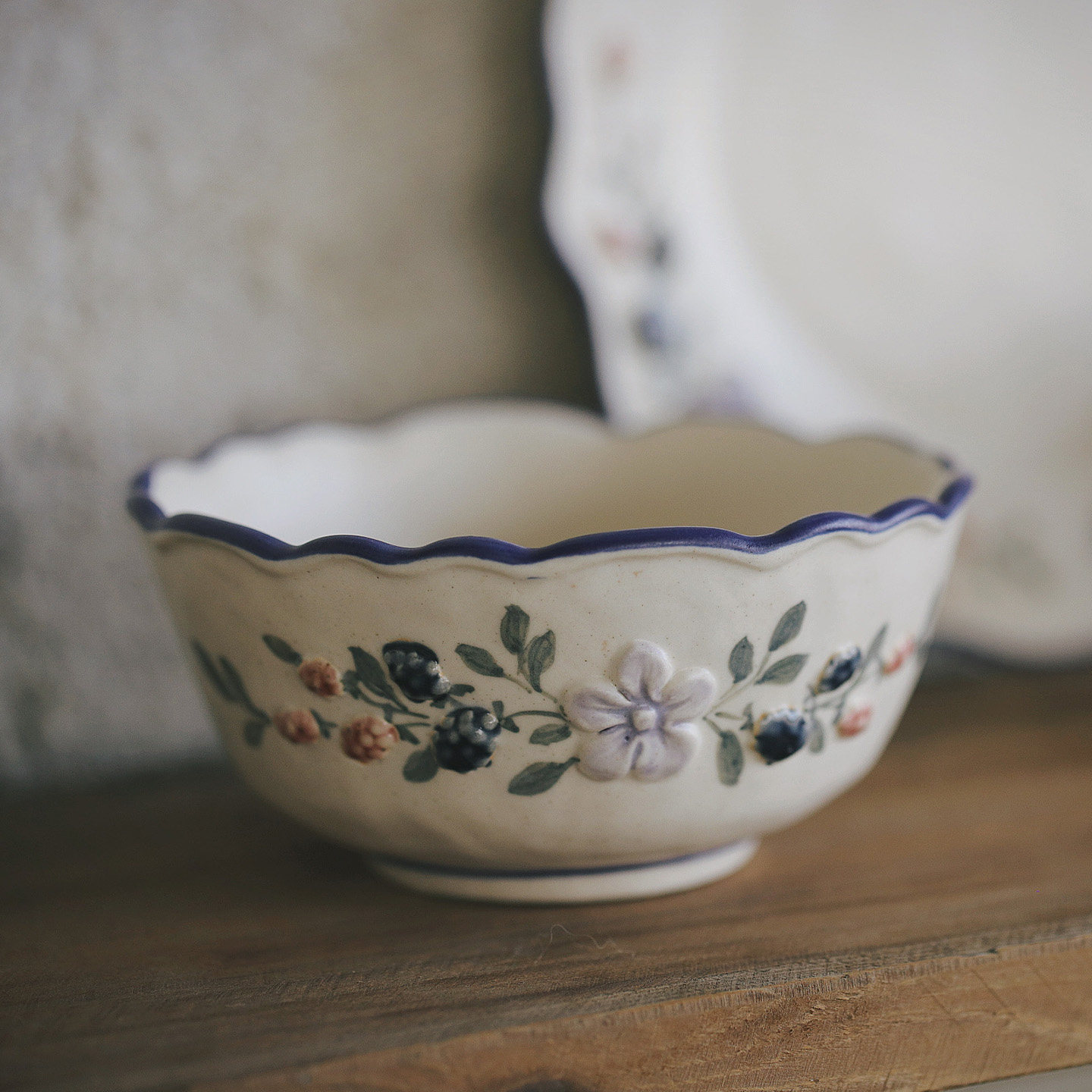 泽滕家原创手绘浮雕花边盘子清新西餐甜品水果浅汤菜碟送女生礼物,淘宝优惠券,粉丝福利购,淘宝优惠卷