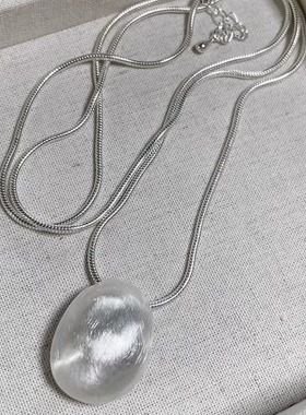 小众磨砂拉丝豆豆吊坠水滴长款项链简约毛衣链气质高级感百搭女