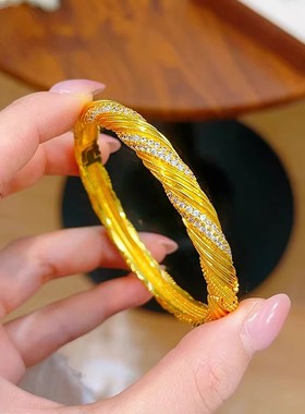 古法黄金色编织麻花点钻手镯女99