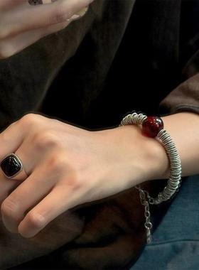 新款原创设计足银血珀手链