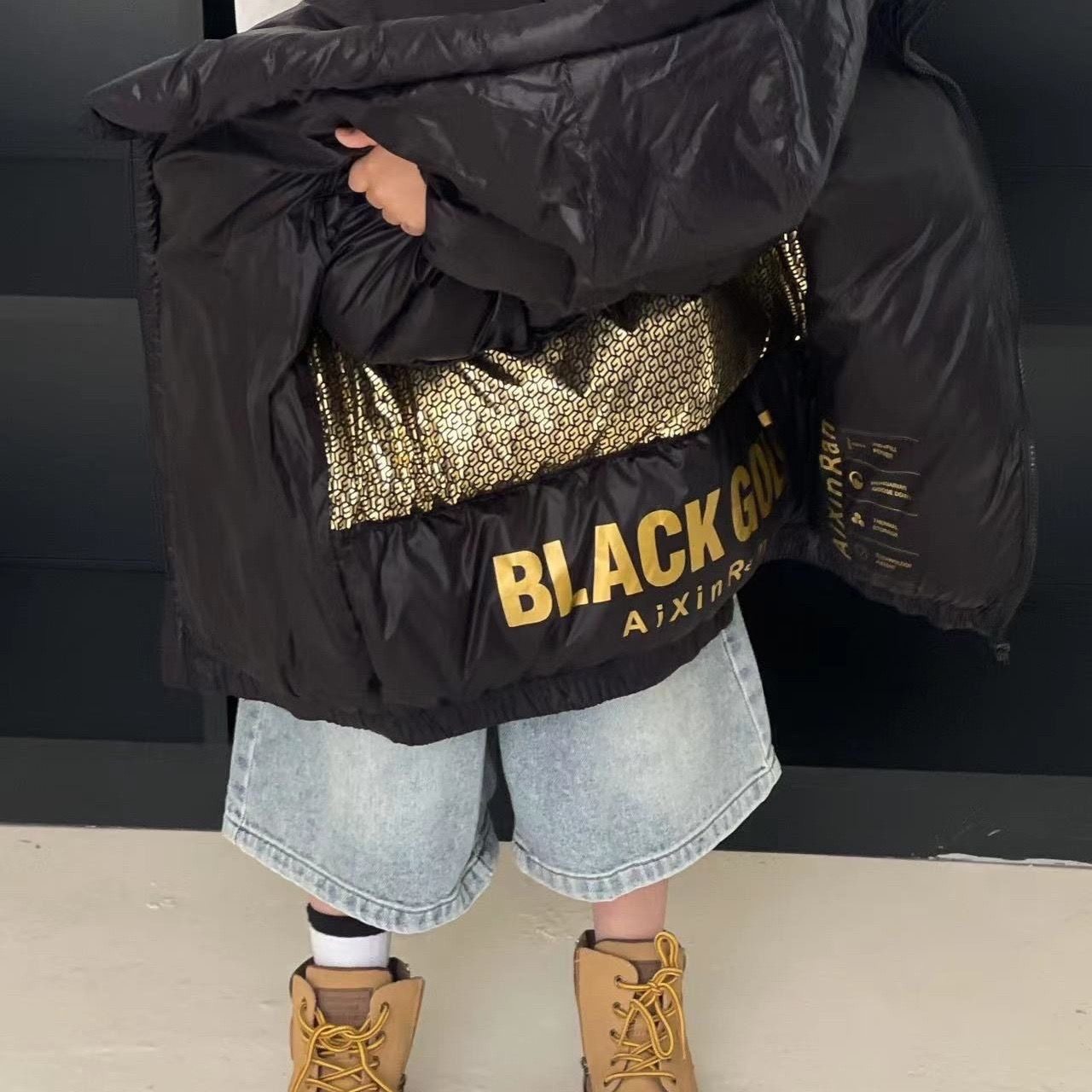 黑金儿童羽绒服2023新款石墨烯蓄热男童女童秋冬保暖外套加厚韩版,淘宝优惠券,粉丝福利购,淘宝优惠卷