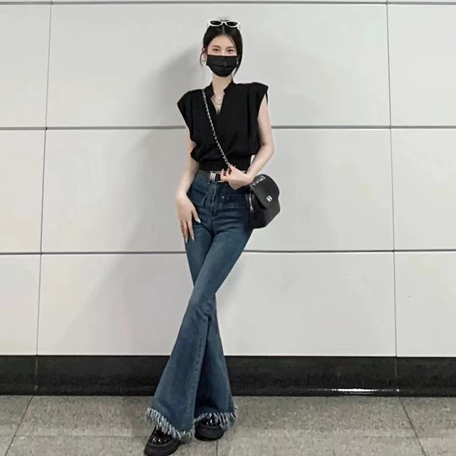 Women's summer style sleeveless shoulder pad shirt