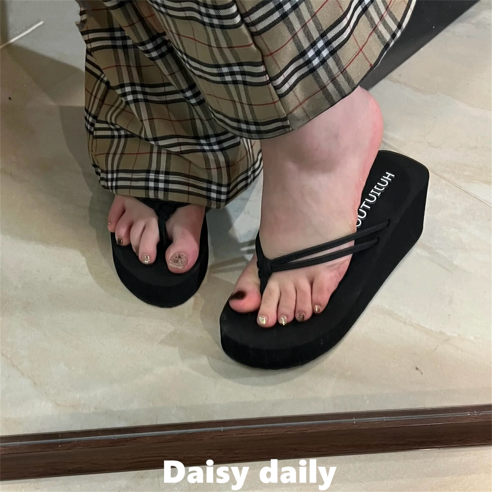 黑色厚底人字拖鞋女夏外穿增高坡跟海边沙滩网红夹脚凉拖鞋2025新,淘宝优惠券,粉丝福利购,淘宝优惠卷