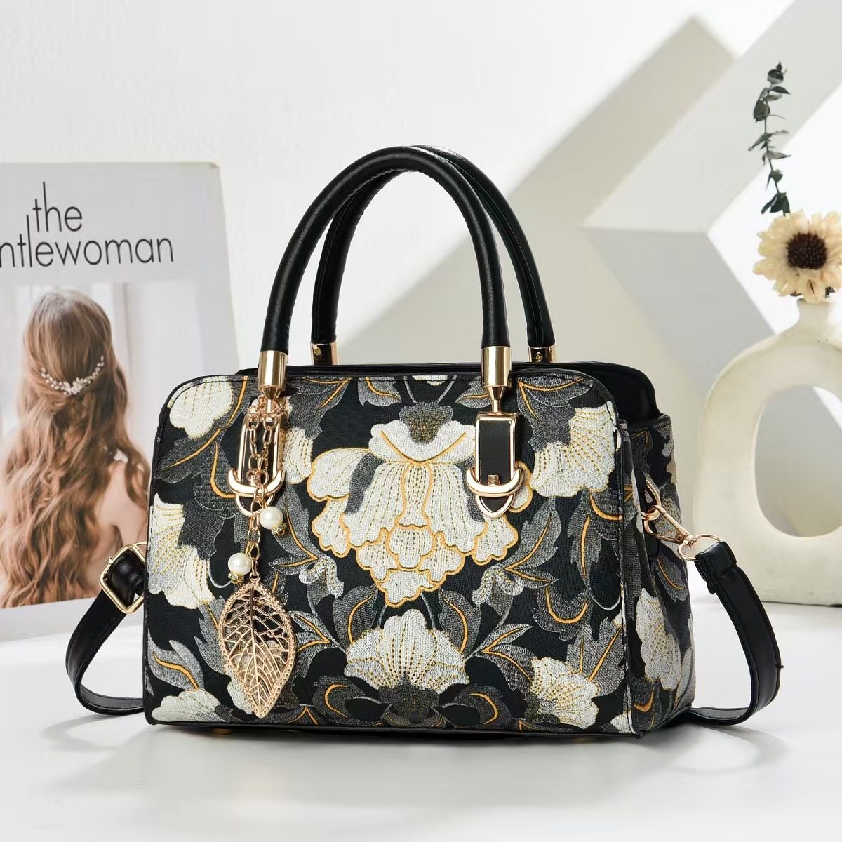 夏季超火小众蝴蝶结包包女2025新款百搭斜挎包高级感手提保龄球包,淘宝优惠券,粉丝福利购,淘宝优惠卷