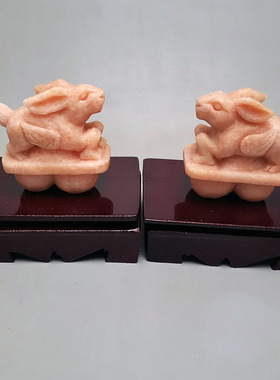 金兔生翼黄色石雕飞兔摆件