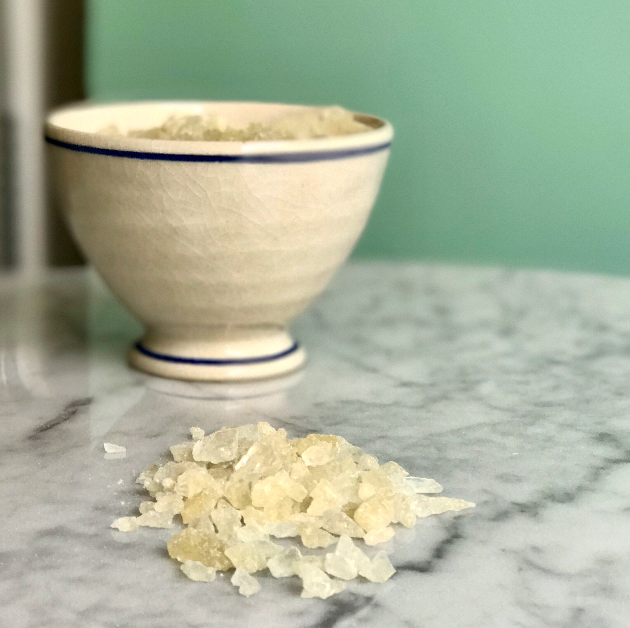 怎么把多晶冰糖弄碎,大块冰糖用电吹风弄碎,大块冰糖怎样弄碎(第13页)_大山谷图库