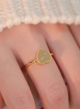 新中式复古和田玉方糖戒指