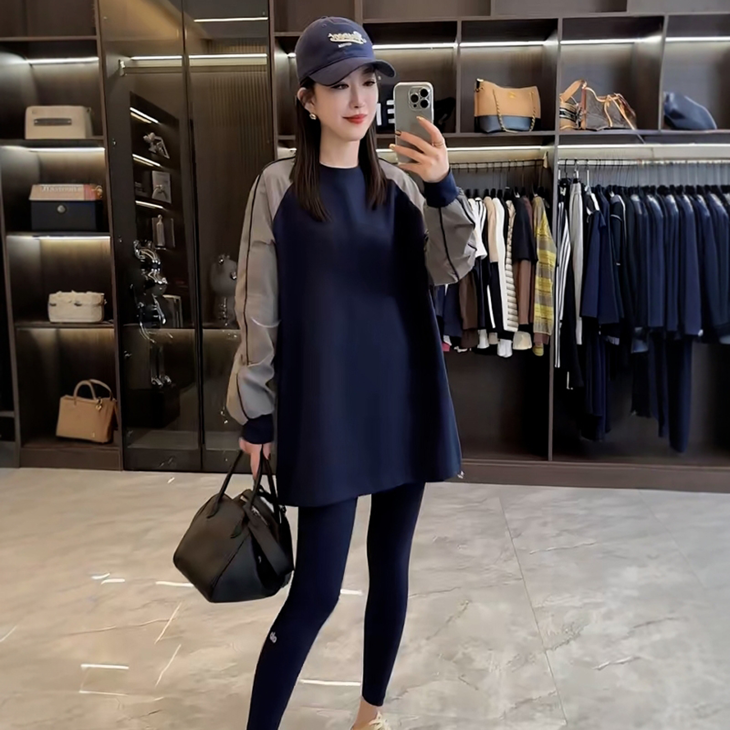 欧货明线设计感撞色拼接插肩长袖t恤女秋2025新款宽松中长款上衣 - 图1