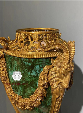 天然孔雀石纯铜镀金装饰摆件