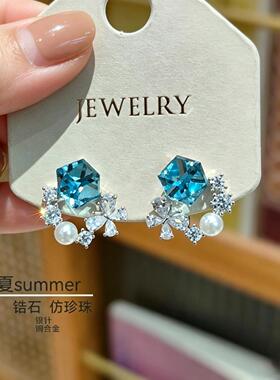 蓝色i小方糖锆石蝴蝶珍珠耳钉