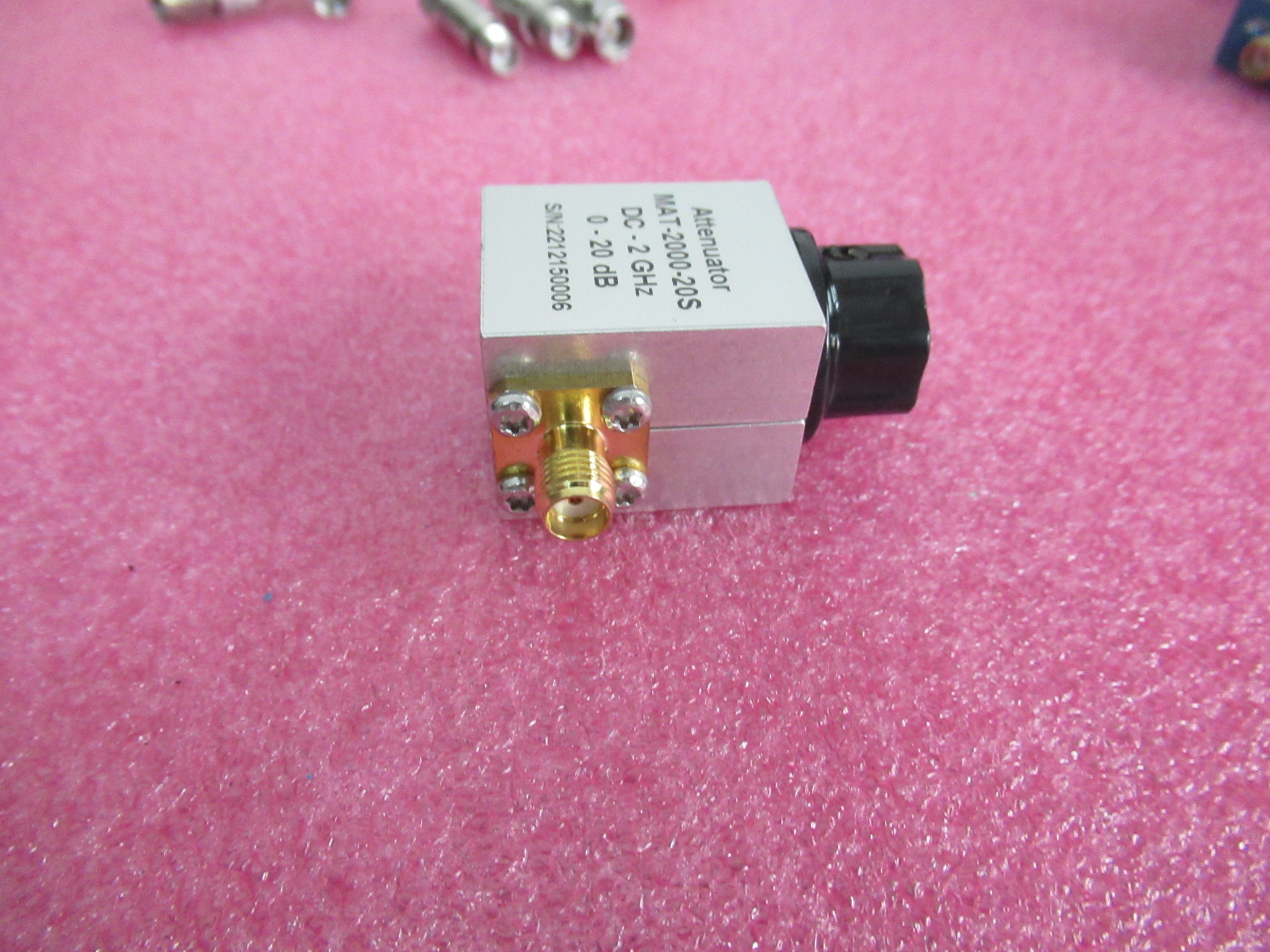 MAT-2000-20S DC-2GHz 0-20dB SMA 射频微波同轴连续可调衰减器 - 图1