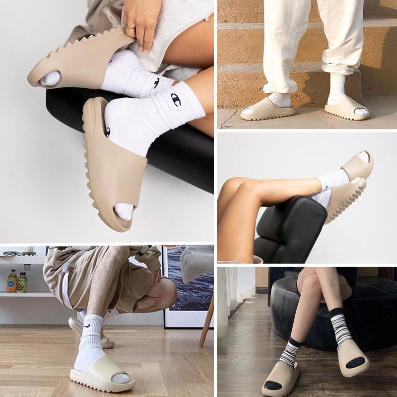 adidas /阿迪达斯官网椰子凉拖鞋 SneakerCenter运动运动拖鞋