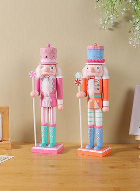 马卡龙胡桃夹子木偶摆件