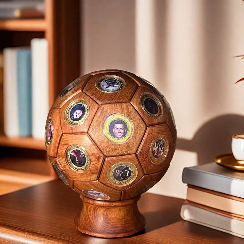 欧洲杯足球C罗球迷足球 实木榫卯足球摆件 个性化定制男朋友礼物