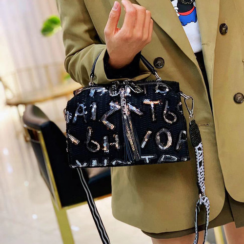 字母包包女2024新款韩版配牛皮手提包高级感洋气斜跨包亮片小方包 - 图0