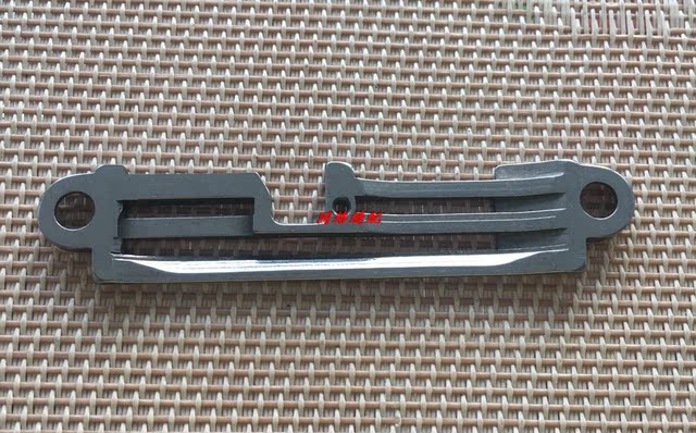 Synchronized machine needle plate with knife, cutter needle plate, needle plate with knife, lockstitch needle plate 3/16, sewing machine accessories
